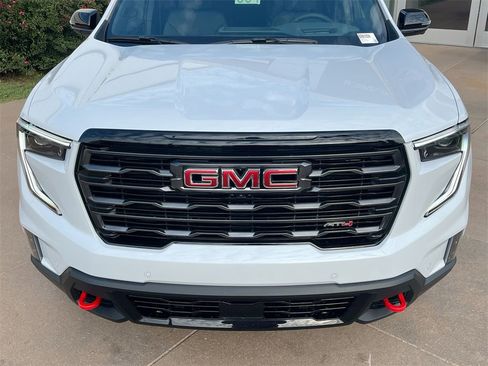 New 2026 GMC Acadia AT4 w/ Super Cruise Package image 2
