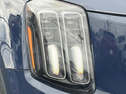 Used 2023 Kia Telluride SX X-Line image 9