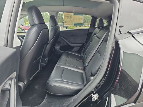 Used 2023 Tesla Model Y Long Range AWD/4WD image 19