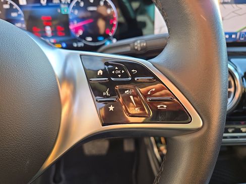 Used 2025 Mercedes-Benz CLA 250 4MATIC image 24