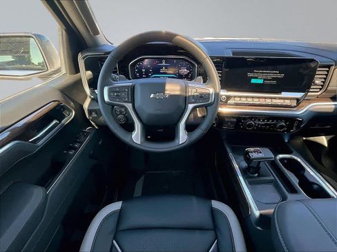 New 2026 Chevrolet Silverado 1500 RST w/ Dark Appearance Package AWD/4WD image 11