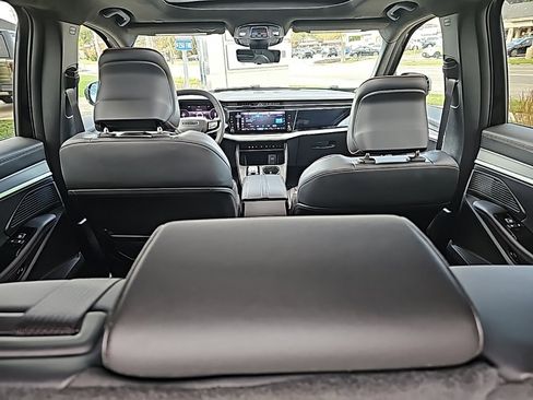 Used 2024 Jeep Wagoneer Launch Edition image 23