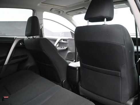 Used 2016 Toyota RAV4 XLE AWD/4WD image 20
