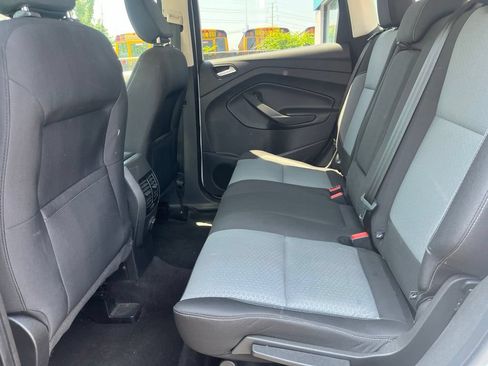 Used 2018 Ford Escape SE FWD image 11