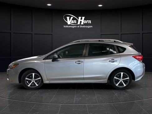 Used 2019 Subaru Impreza 2.0i Premium AWD/4WD image 4