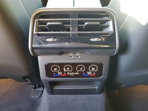 Used 2025 BMW M5 Base w/ Executive Package image 22