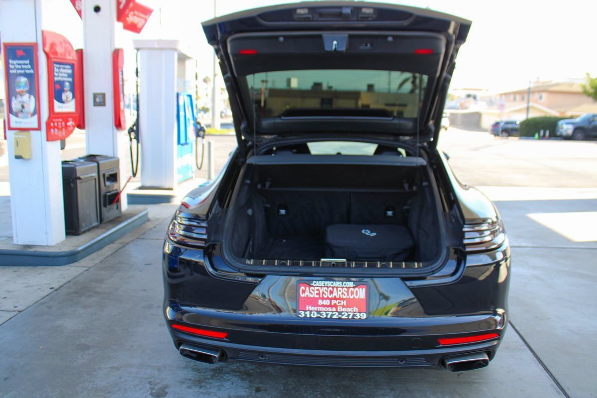 Used 2019 Porsche Panamera 4 AWD/4WD image 22