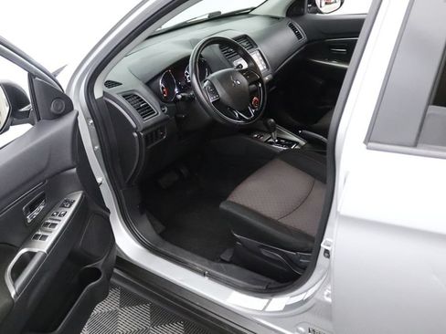 Used 2019 Mitsubishi Outlander Sport SE AWD/4WD image 14