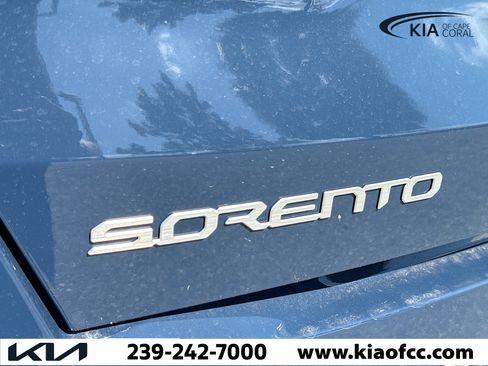 New 2026 Kia Sorento S w/ S Panoramic Sunroof Package FWD image 10
