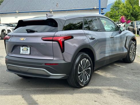 Used 2024 Chevrolet Blazer EV LT image 6