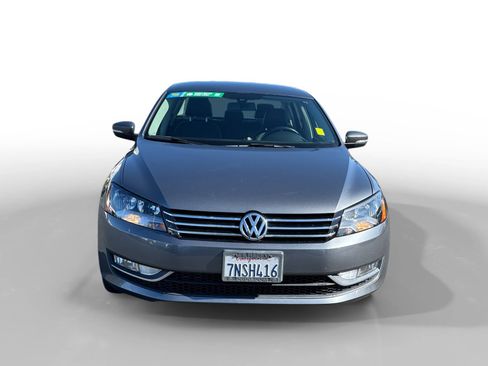 Used 2015 Volkswagen Passat 1.8T Limited Edition FWD image 8