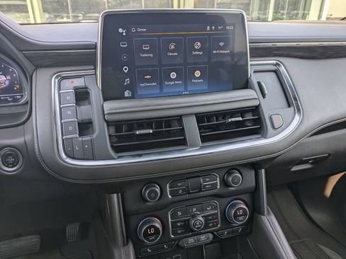 Used 2022 Chevrolet Tahoe Z71 w/ Luxury Package AWD/4WD image 21