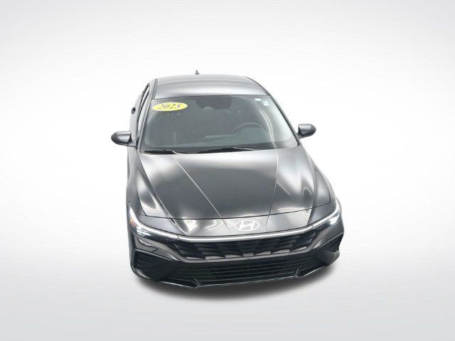 Used 2025 Hyundai Elantra Sport FWD image 29