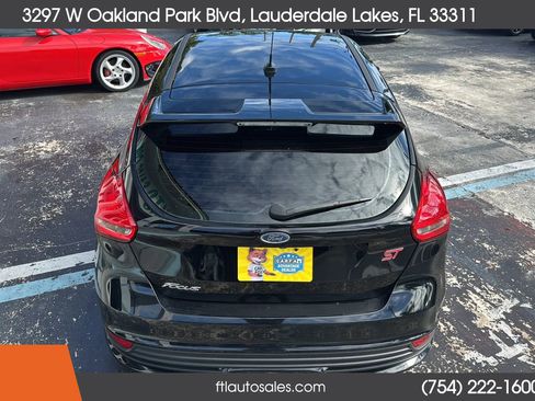 Used 2018 Ford Focus ST image 9