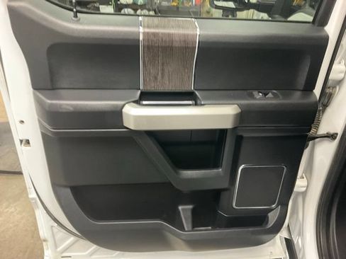 Used 2021 Ford F250 Lariat w/ Chrome Package AWD/4WD image 15