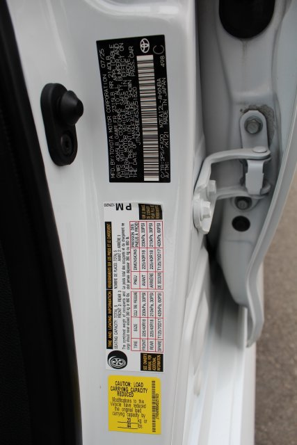 Certified 2025 Toyota Corolla Hatchback w/ SE Package FWD image 52