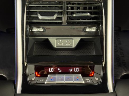 Used 2025 BMW M8 Competition AWD/4WD image 34