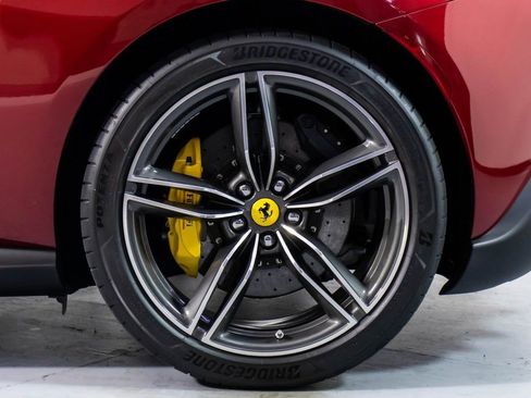 Certified 2025 Ferrari Roma Spider RWD image 62