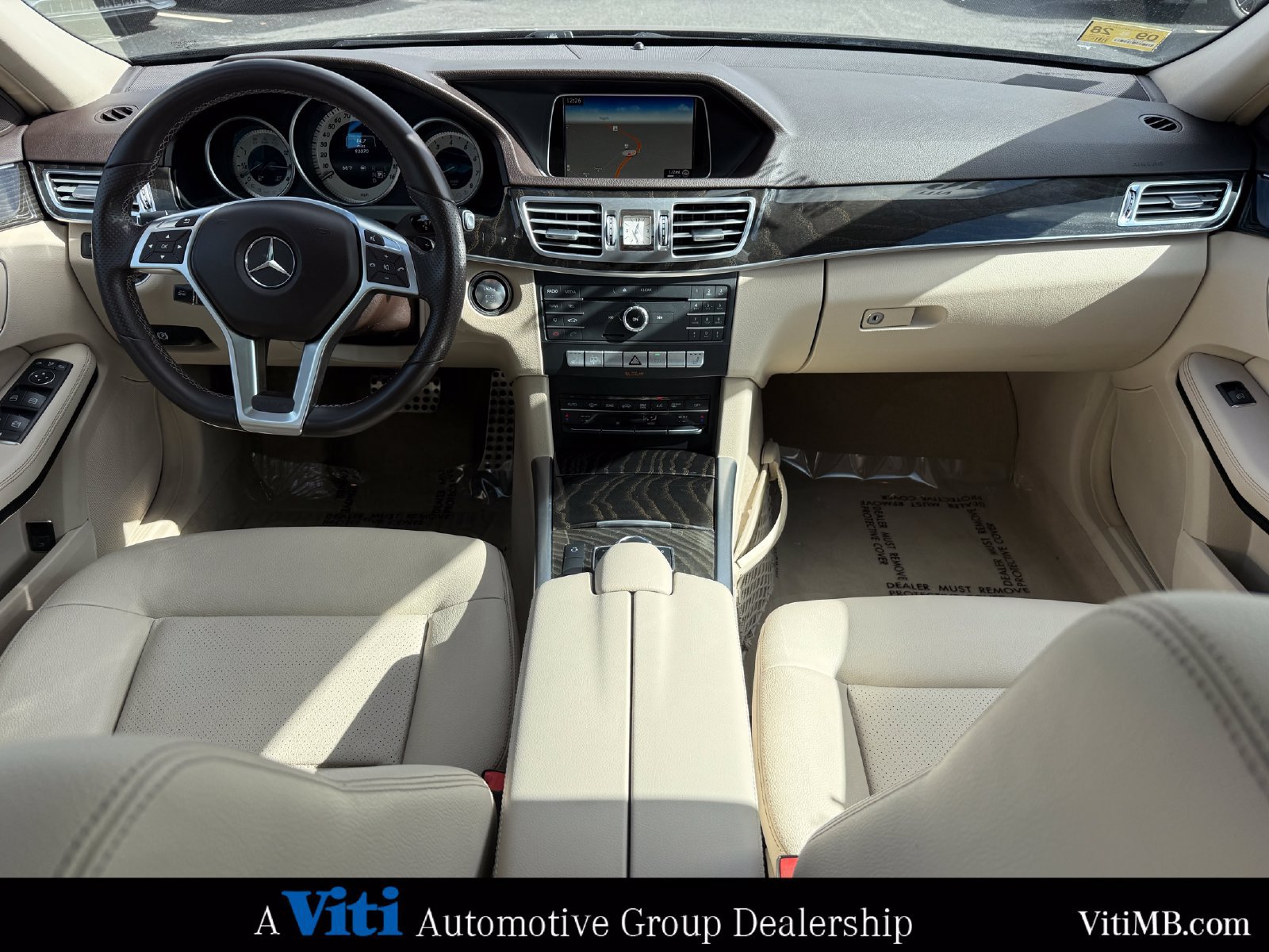 Used 2016 Mercedes-Benz E 350 4MATIC Sedan image 2