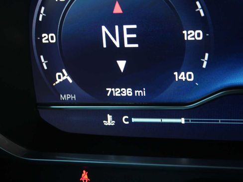 Used 2023 Chevrolet Tahoe Premier AWD/4WD image 51