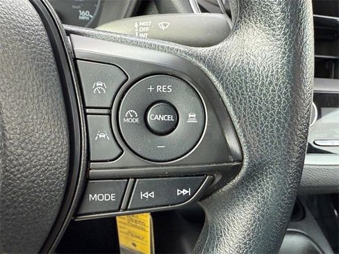Used 2024 Toyota Corolla LE image 17