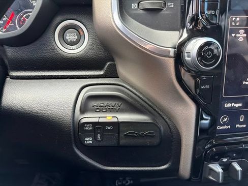 Used 2024 RAM 2500 Laramie AWD/4WD image 22