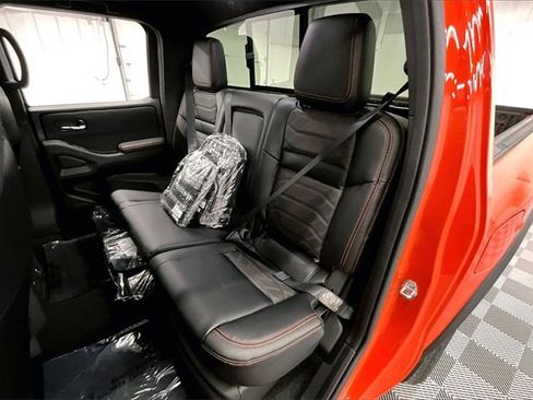 New 2025 Nissan Frontier PRO-4X w/ Pro Premium Package image 10