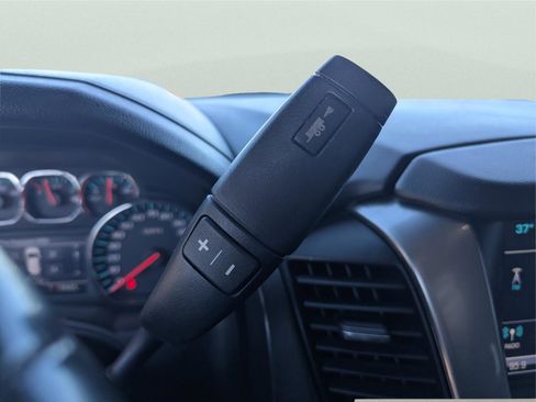 Used 2018 Chevrolet Tahoe LT image 22