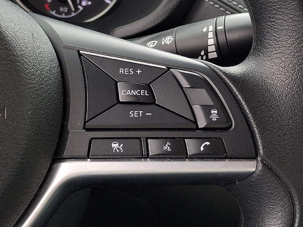 Used 2023 Nissan Sentra SV FWD image 18