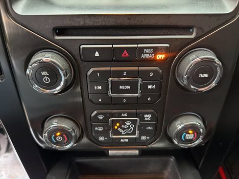 Used 2014 Ford F150 FX4 w/ Equipment Group 402A Luxury image 28