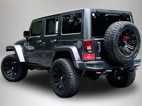 Used 2016 Jeep Wrangler Unlimited Rubicon AWD/4WD image 4