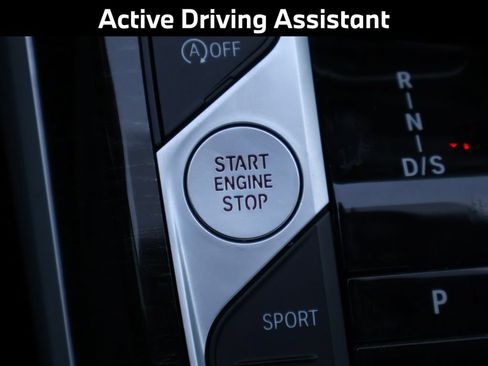 Used 2023 BMW 330i xDrive Sedan w/ Premium Package AWD/4WD image 19