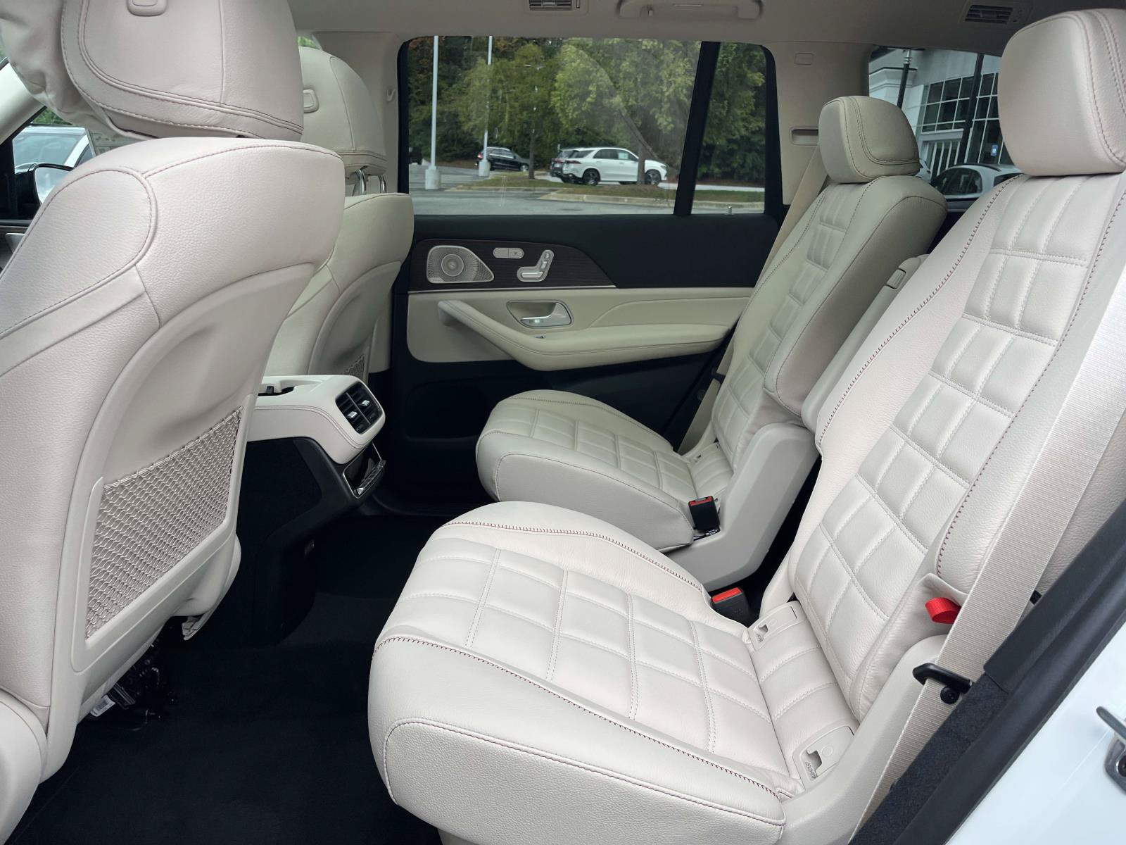 New 2027 Mercedes-Benz GLS 450 4MATIC image 42