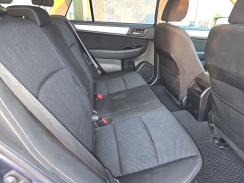 Used 2017 Subaru Outback 2.5i Premium image 14