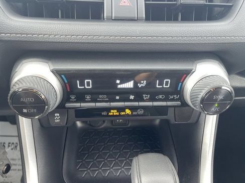 Used 2025 Toyota RAV4 LE AWD/4WD image 19