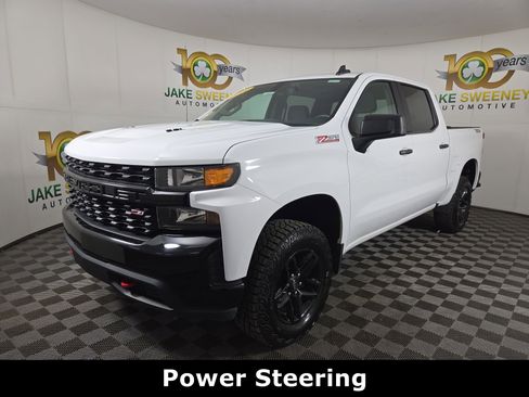 Certified 2022 Chevrolet Silverado 1500 Custom Trail Boss w/ LPO, Dark Essentials Package image 3