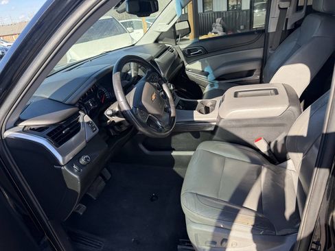 Used 2020 Chevrolet Suburban LT image 17