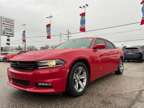 Used 2015 Dodge Charger SXT image 7