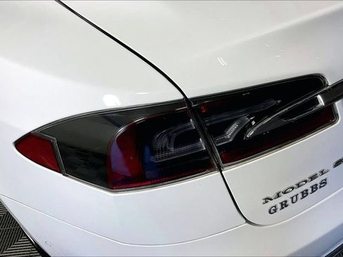 Used 2015 Tesla Model S 70D AWD/4WD image 24