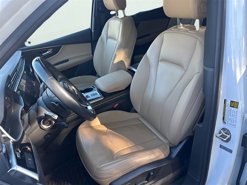 Used 2021 Audi Q7 3.0T Premium Plus image 11