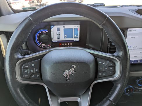 Used 2022 Ford Bronco Wildtrak image 26