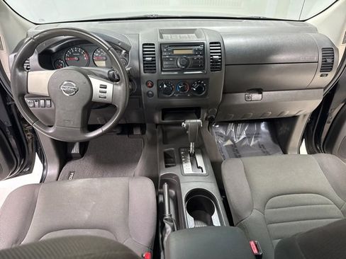 Used 2008 Nissan Frontier SE w/ Power Pkg image 11