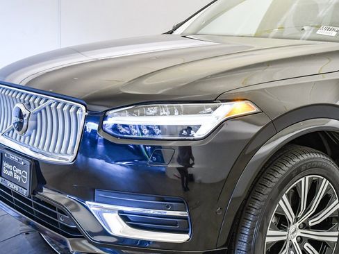 Certified 2025 Volvo XC90 B6 Ultra image 8