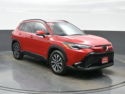 Used 2024 Toyota Corolla Cross SE image 8