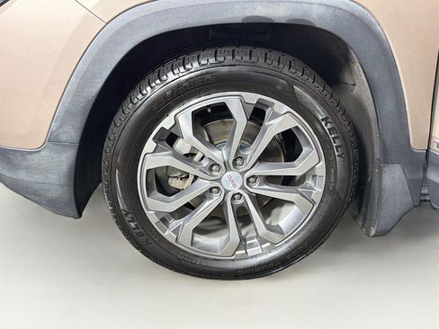 Used 2019 GMC Terrain SLT w/ Preferred Package AWD/4WD image 32