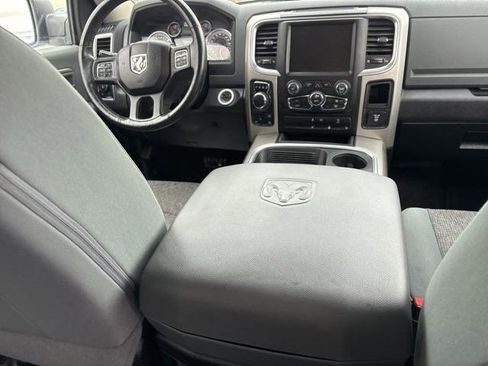 Used 2017 RAM 1500 Classic SLT w/ SLT Plus D￩cor Group image 41