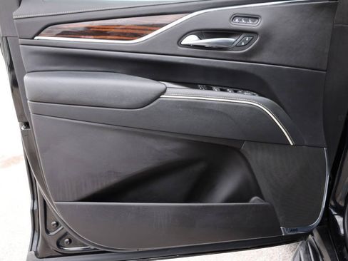 Used 2023 Cadillac Escalade ESV Premium Luxury AWD/4WD image 12
