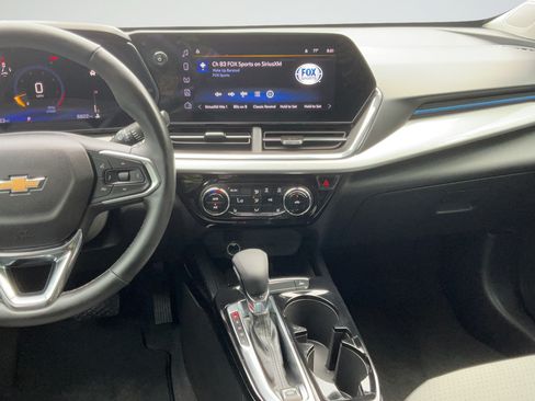 Certified 2026 Chevrolet Trax LT w/ Driver Confidence Package FWD image 16