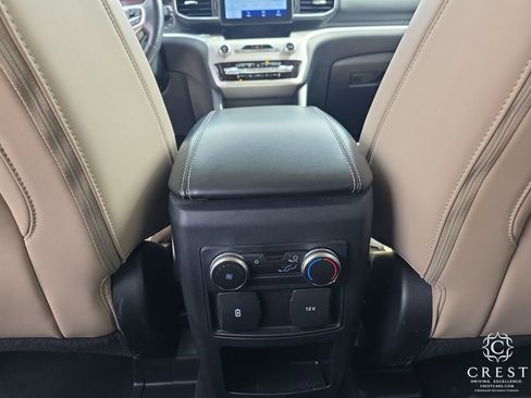 Used 2021 Ford Explorer XLT w/ Equipment Group 202A image 24