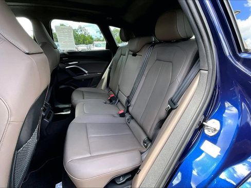 Certified 2025 Audi Q5 Premium w/ Premium Plus AWD/4WD image 17